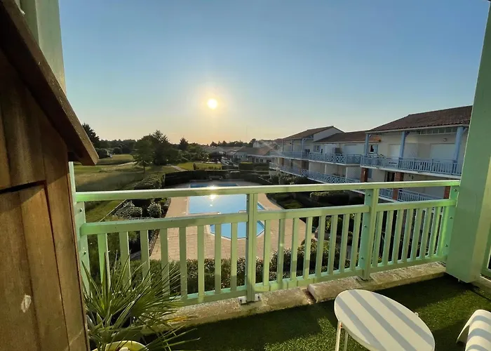 Unappartalamer Vue Golf De Pornic Et Piscine